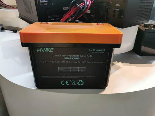 Bateria G TECH 12,8V 100Ah LiFePO4 com 6.000 ciclos para armazenamento de energia solar