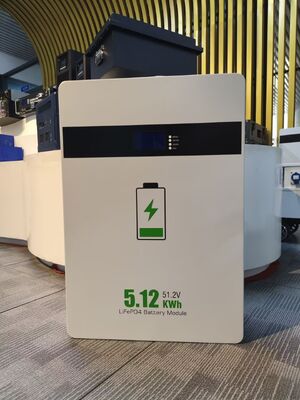 48V 51.2V 100Ah LiFePO4 Bateria 5kWh Montagem na parede Residencial Off Grid Solar Home Bateria de armazenamento de energia BMS incorporado